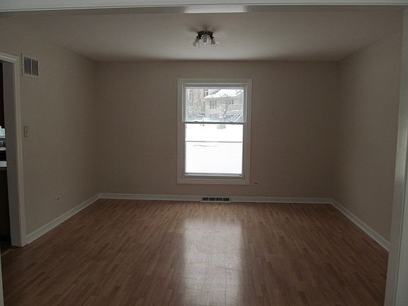 5th image of 9608 Wooded Path Dr