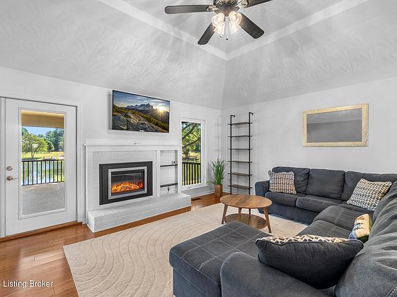 2nd image of 481 Meadow Lake Dr