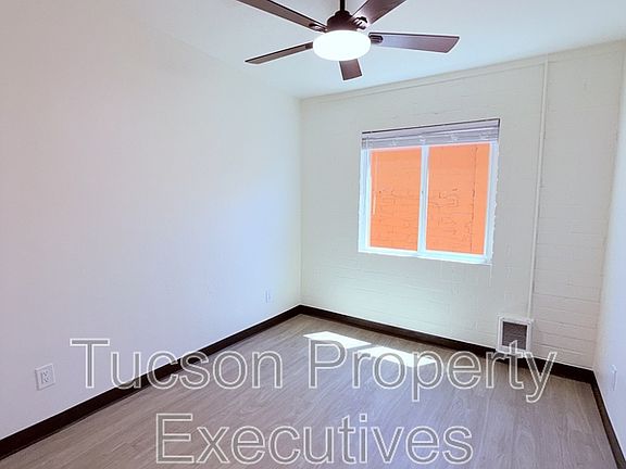 4th image of 2411 S 6th Ave APT 16