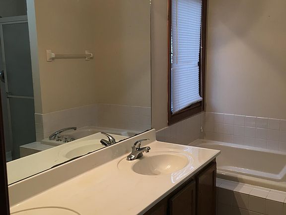 5th image of 8260 Talia Ct