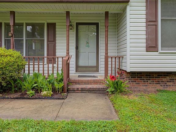 4th image of 2419 Orice St