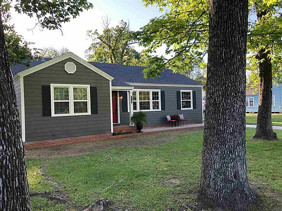 2nd image of 1109 East Dr