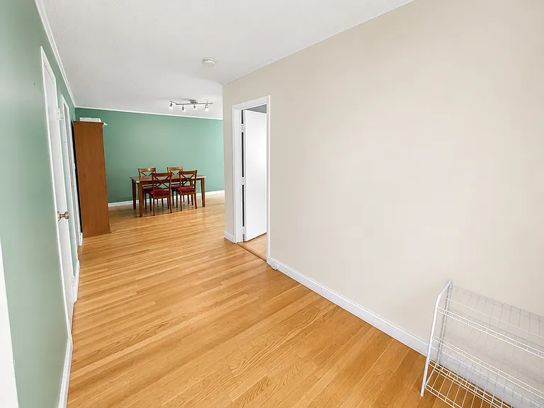 70 Park St #43 — Photo 10