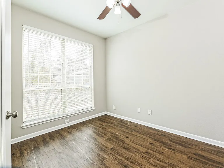 1966 Briar Grove Dr — Photo 14