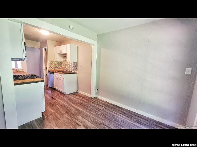 527 Valley Park Dr — Photo 7