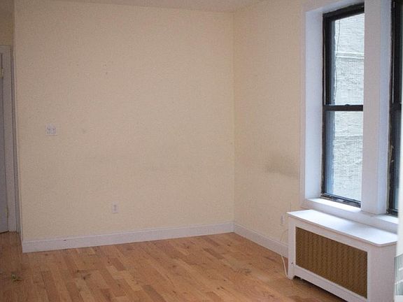 3rd image of 555 W 156th St APT 1A