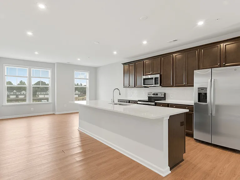 9229 Magellan Pkwy #B — Photo 9
