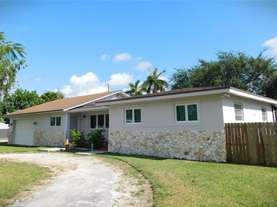 10795 SW 34th St, Miami, FL, 33165
