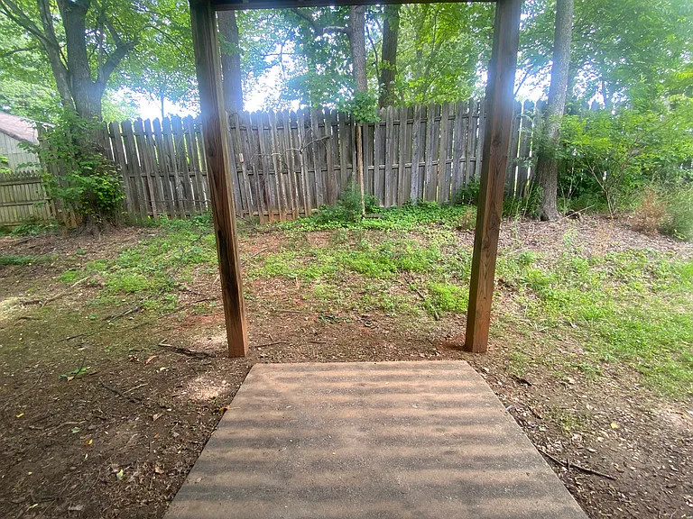 Beechwood Apartments — Photo 49