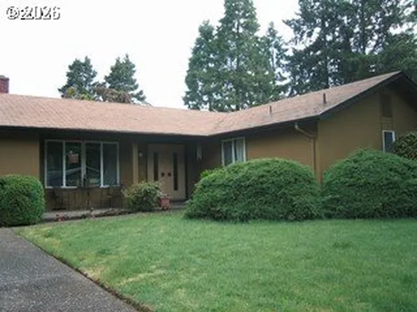 3465 Strathmore Pl, Eugene, OR 97405