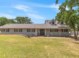 740 Wyche Ct, Burleson, TX 76028