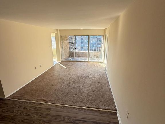 4th image of 418 Girard St APT 302