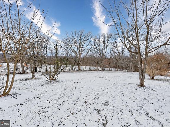 5th image of 16819 Woodgrove Rd