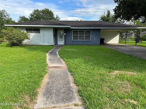 3rd image of 115 Greenwood Dr