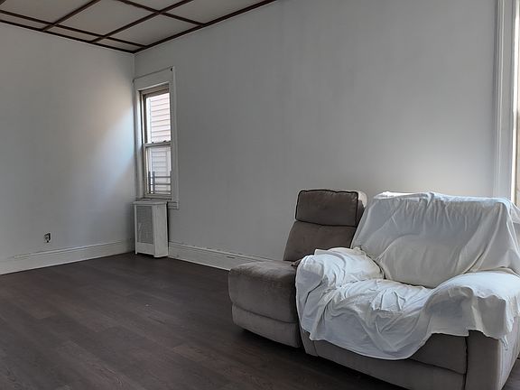 4th image of 8738 Woodhaven Blvd Floor 2