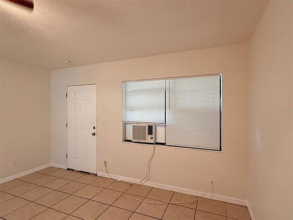5th image of 2404 10th St W #4