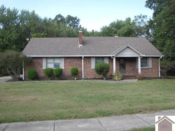 517 E 12th St, Benton, KY 42025