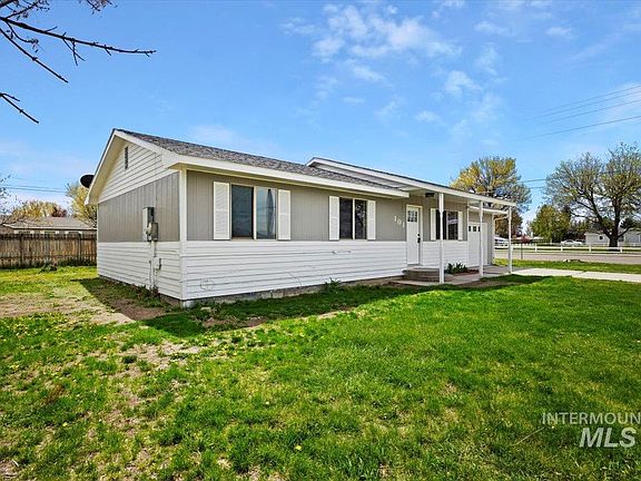 3rd image of 101 Fernwood Cir