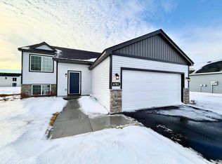 6701 Granby St, North Branch, MN 55056