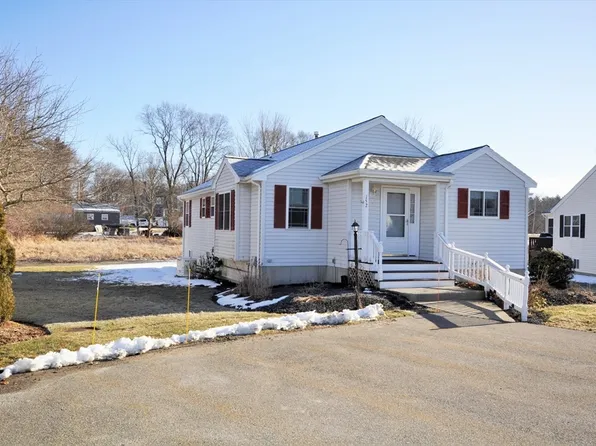 152 Crystal Water Dr Unit 152, East Bridgewater, MA 02333