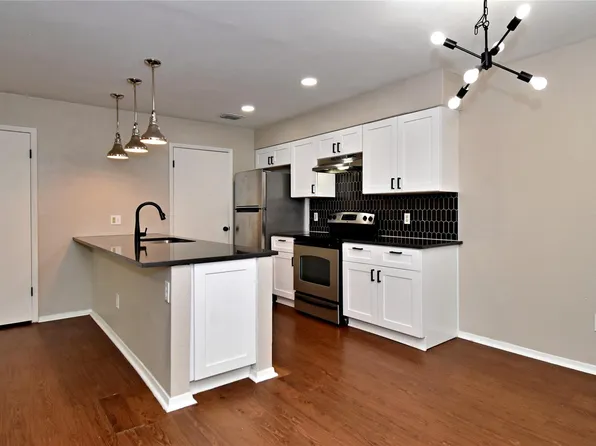 4411 Whispering Valley Dr APT C, Austin, TX 78727