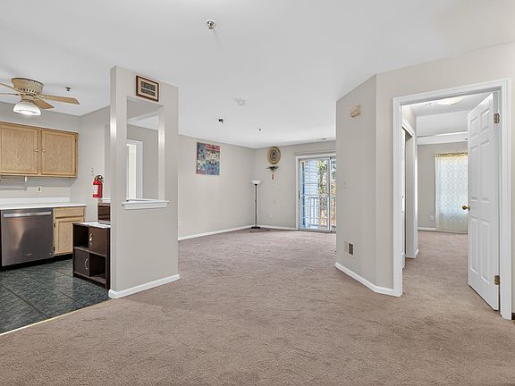 4th image of 726 Waterford Dr