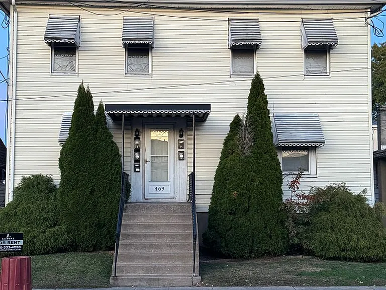 467 Northampton St — Photo 1