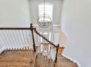 2 Arrow St, Middleton, MA 01949