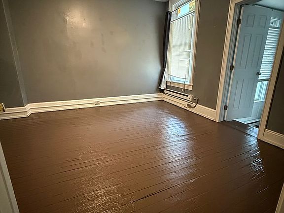 3rd image of 531 W King St APT 1