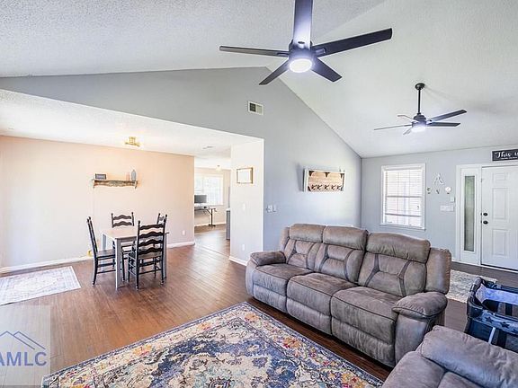 4th image of 831 Kiln Ln