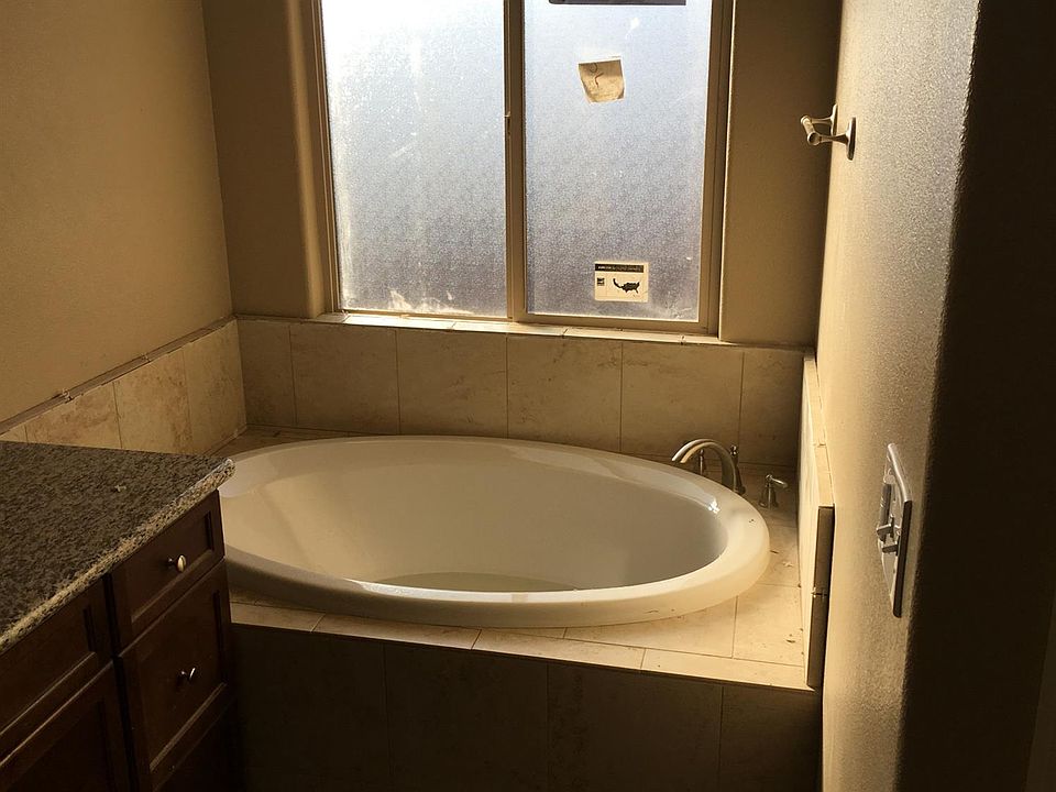 1st image of 2668 Pamela Dr