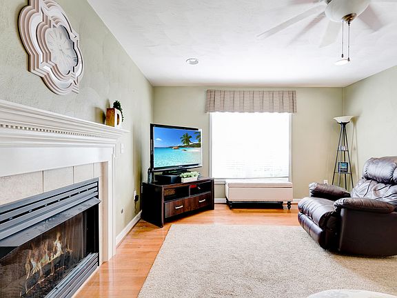 4th image of 2921 Phillips Brook Ln