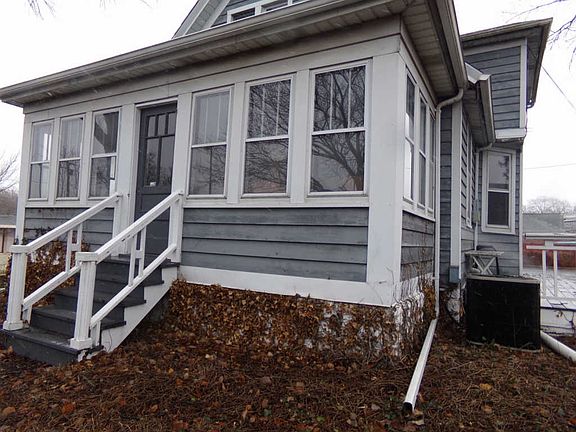 3rd image of 17911 Harwood Ave