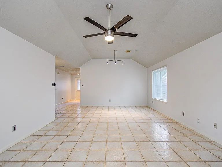 11222 E Travelers Way Cir — Photo 13