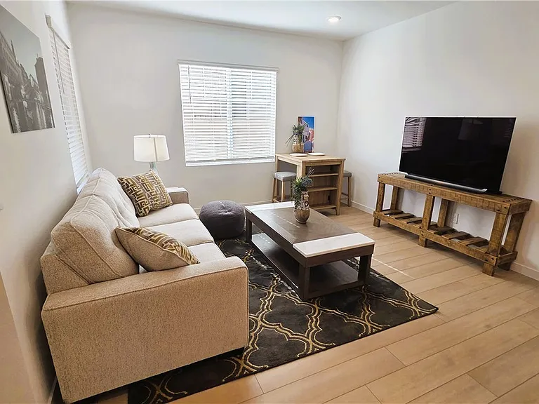 509 Arthur Pointe St #0 — Photo 7
