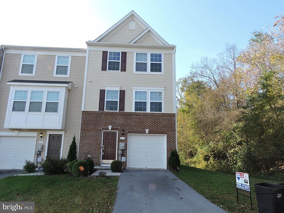 1st image of 67 Ventura Way