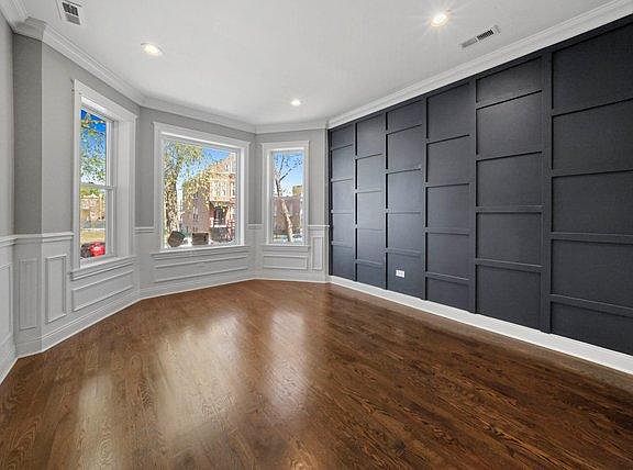 2nd image of 1434 S Avers Ave #1