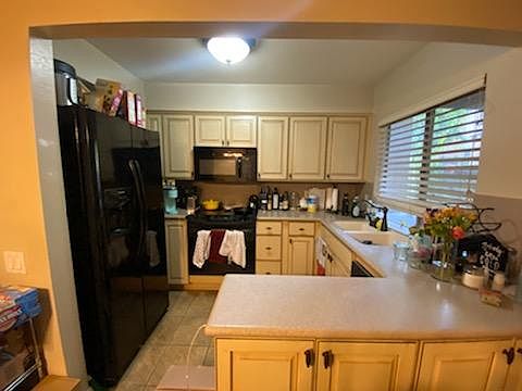 5th image of 7944 Mission Center Ct Unit E