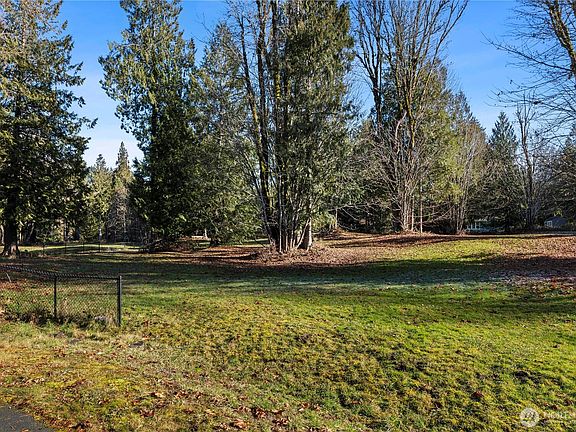 5th image of 43618 Scenic River Court