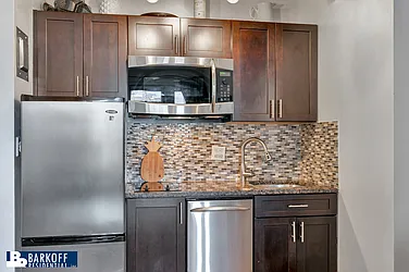 Rented by Barkoff Residential 
