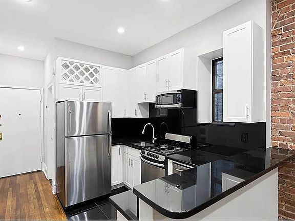 4th image of 124 W 25th St #5E