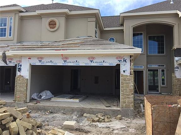 2nd image of 1101 Parmer Ln #328