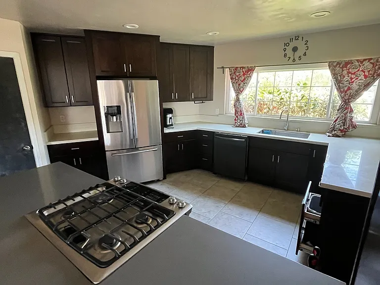 5195 Alumni Pl — Photo 1