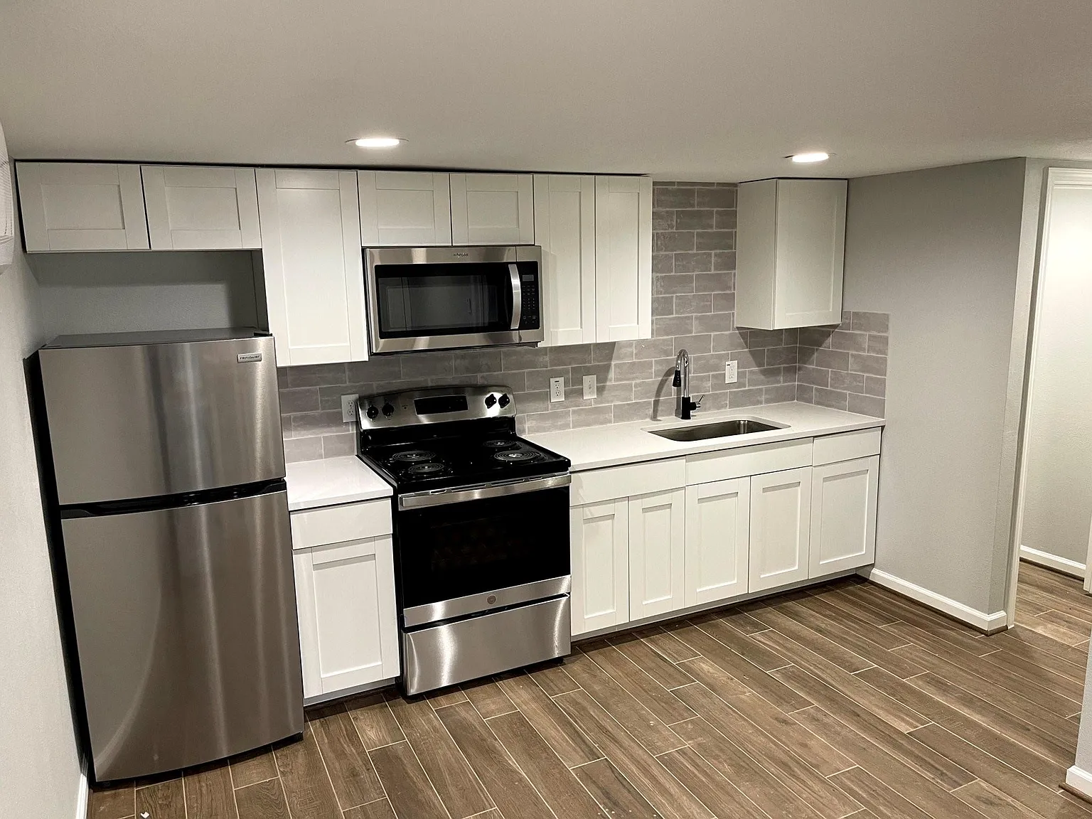 1 bed, 1.0 bath, 435 sqft, $1,150 — Photo 1