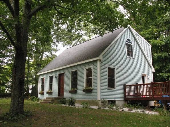 12 Algonquin Trl, Moodus, CT 06469