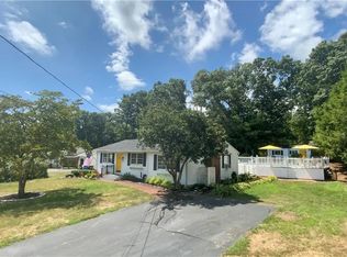 7 Pine St, Plainfield, CT 06374