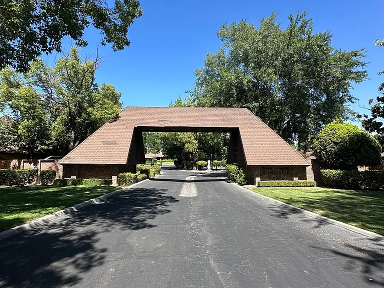 5072 N Forkner Ave — Photo 32