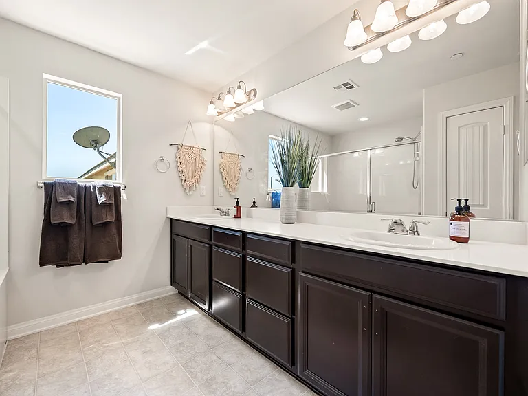 4638 Helen Bell Way — Photo 38
