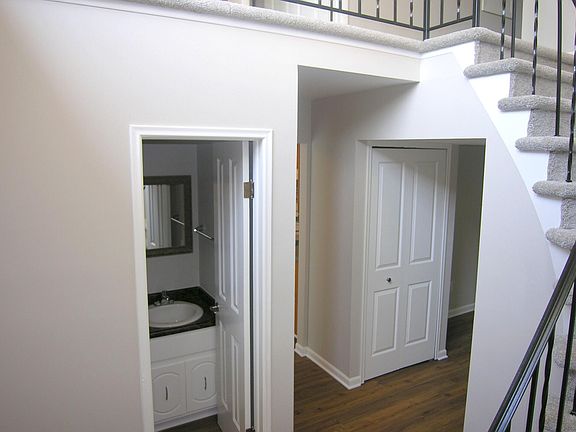 3rd image of 3131 Bolgos Cir