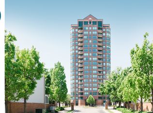 3320 Spinnaker Ln #4E, Detroit, MI 48207